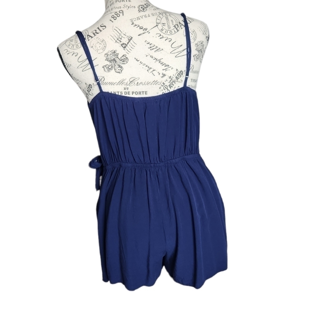 Romper - Picture 2 of 4
